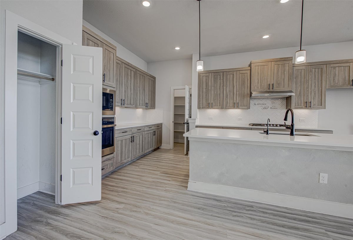 Bathroom at 822 Wild Pecan Loop - 4 bed 3 bath home