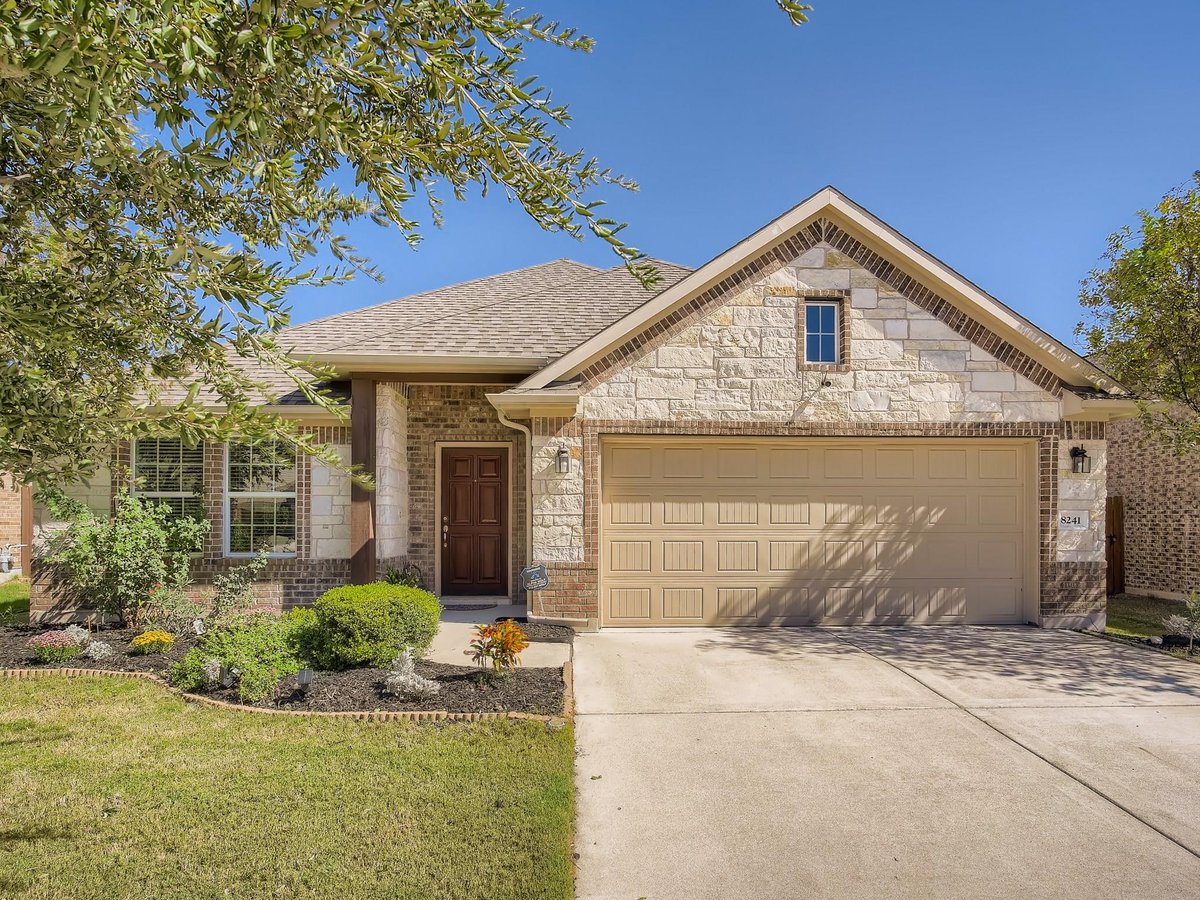 View 8241 Arezzo Dr in Siena Sec 21 8241 Arezzo Dr - property photo 1 - Luxury home in Siena Sec 21, Round Rock, TX