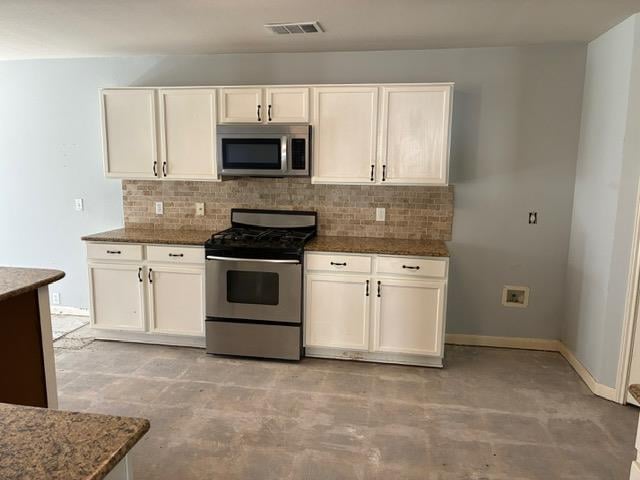 Primary bedroom at 825 Barefoot Cv - 5 bed 3 bath home