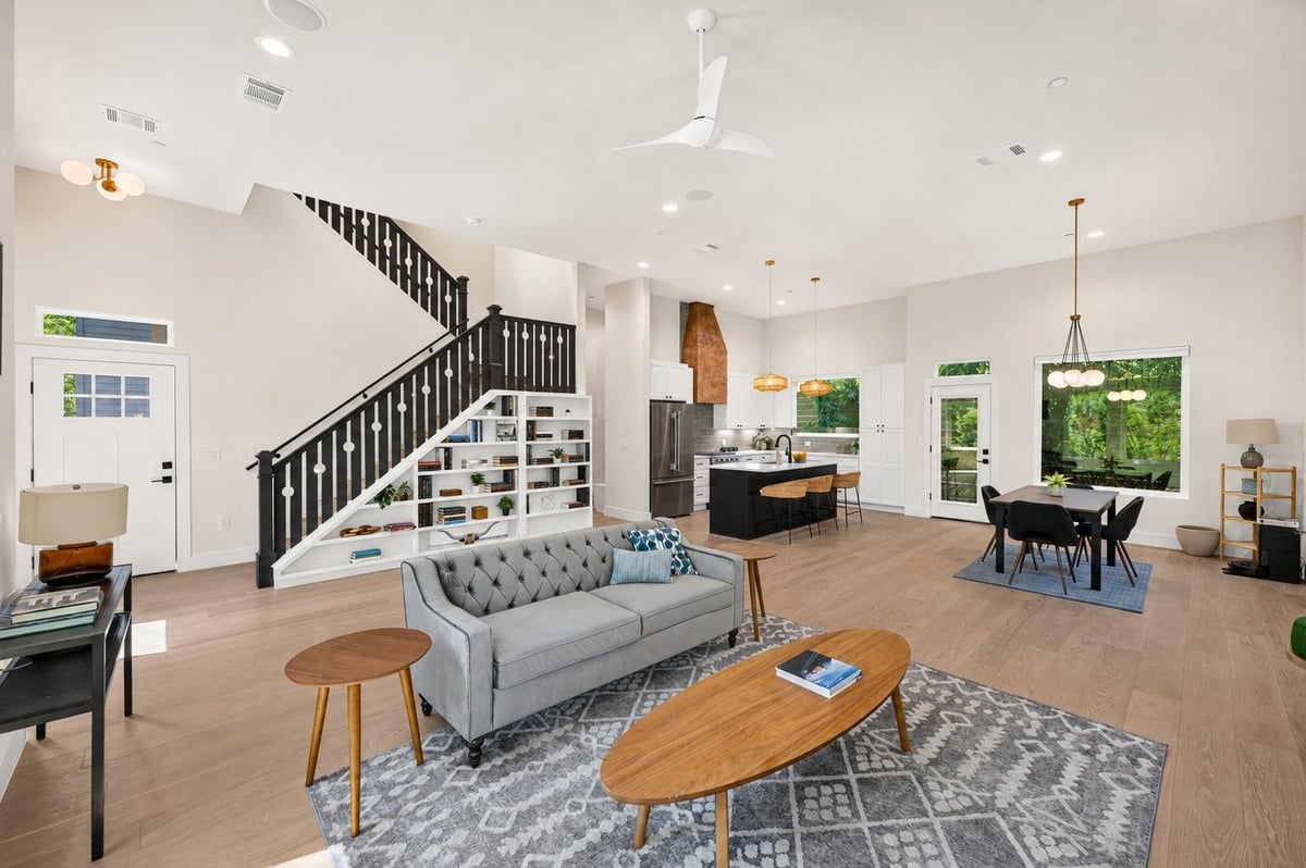 View 826 Morrow ST Unit #4 in Crestview 826 Morrow ST Unit #4 - property photo 1 - Luxury home in Crestview, Austin, TX