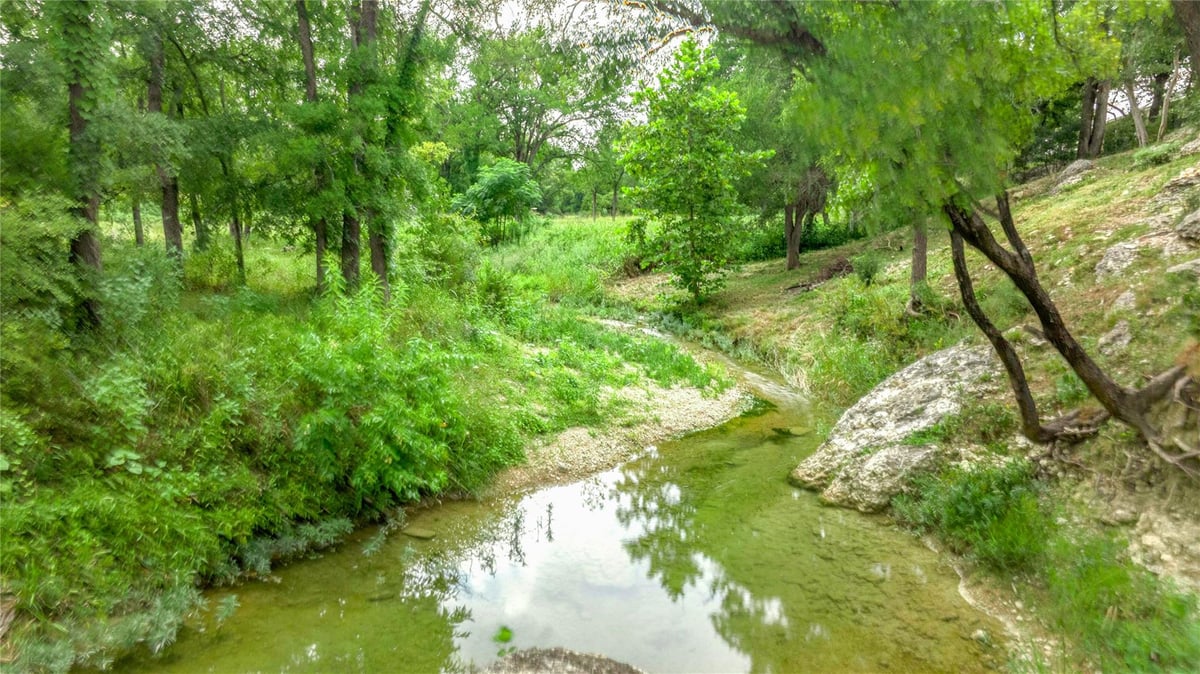 View 8285 Fm 2843 in WB ROGERS 8285 Fm 2843 - front exterior - Luxury home in WB ROGERS, Salado, TX