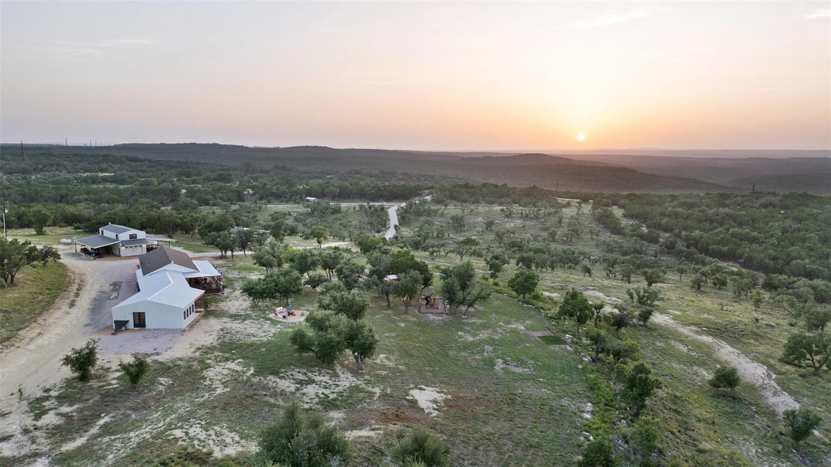 View 830 Ulrich RD in N/A 830 Ulrich RD - front exterior - Luxury home in N/A, Johnson City, TX