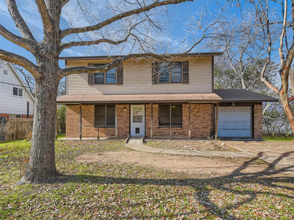 View 8302 Franwood Ln in Northtowne Sec 01 8302 Franwood Ln - front exterior - Luxury home in Northtowne Sec 01, Austin, TX