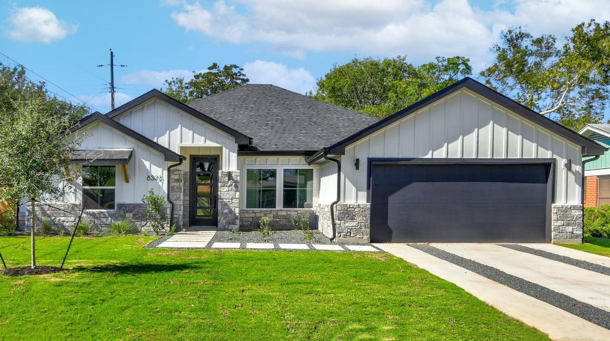 View 8302 Kromer ST in Wooten Park Sec 02 8302 Kromer ST - property photo 1 - Luxury home in Wooten Park Sec 02, Austin, TX