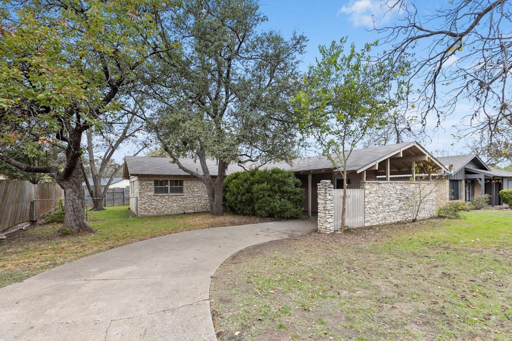 View 8302 Renton DR in Lanier Terrace Sec 02 8302 Renton DR - property photo 1 - Luxury home in Lanier Terrace Sec 02, Austin, TX