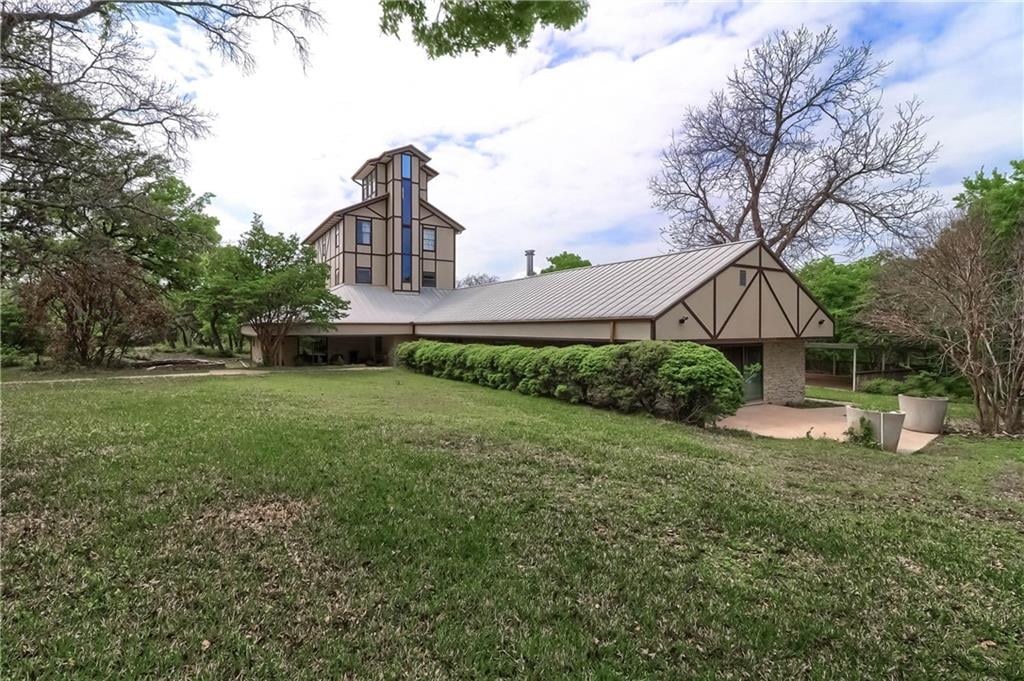 View 8310 CLIFFSAGE Ave in YAUPON TERRACE SEC 1 8310 CLIFFSAGE Ave - front exterior - Luxury home in YAUPON TERRACE SEC 1, Austin, TX