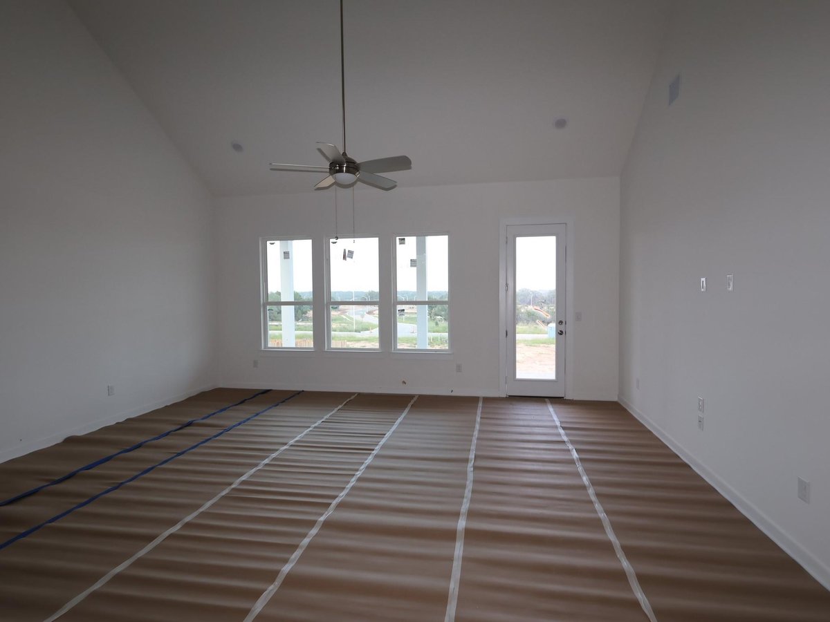 Primary bedroom at 832 Purmela St - 5 bed 3 bath home