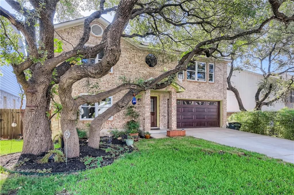 View 8320 Montoya Cir in Woods Brushy Creek Sec 02 Ph 04 8320 Montoya Cir - front exterior - Luxury home in Woods Brushy Creek Sec 02 Ph 04, Austin, TX