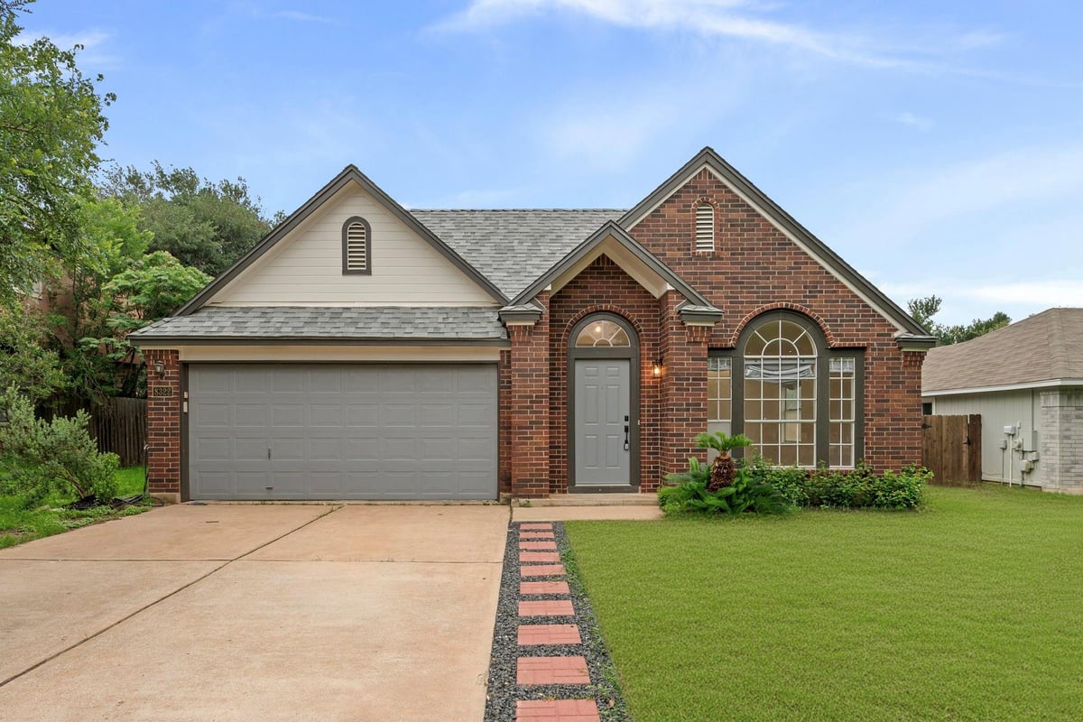View 8322 Doe Meadow Dr in Village At Western Oaks 10 8322 Doe Meadow Dr - front exterior - Luxury home in Village At Western Oaks 10, Austin, TX