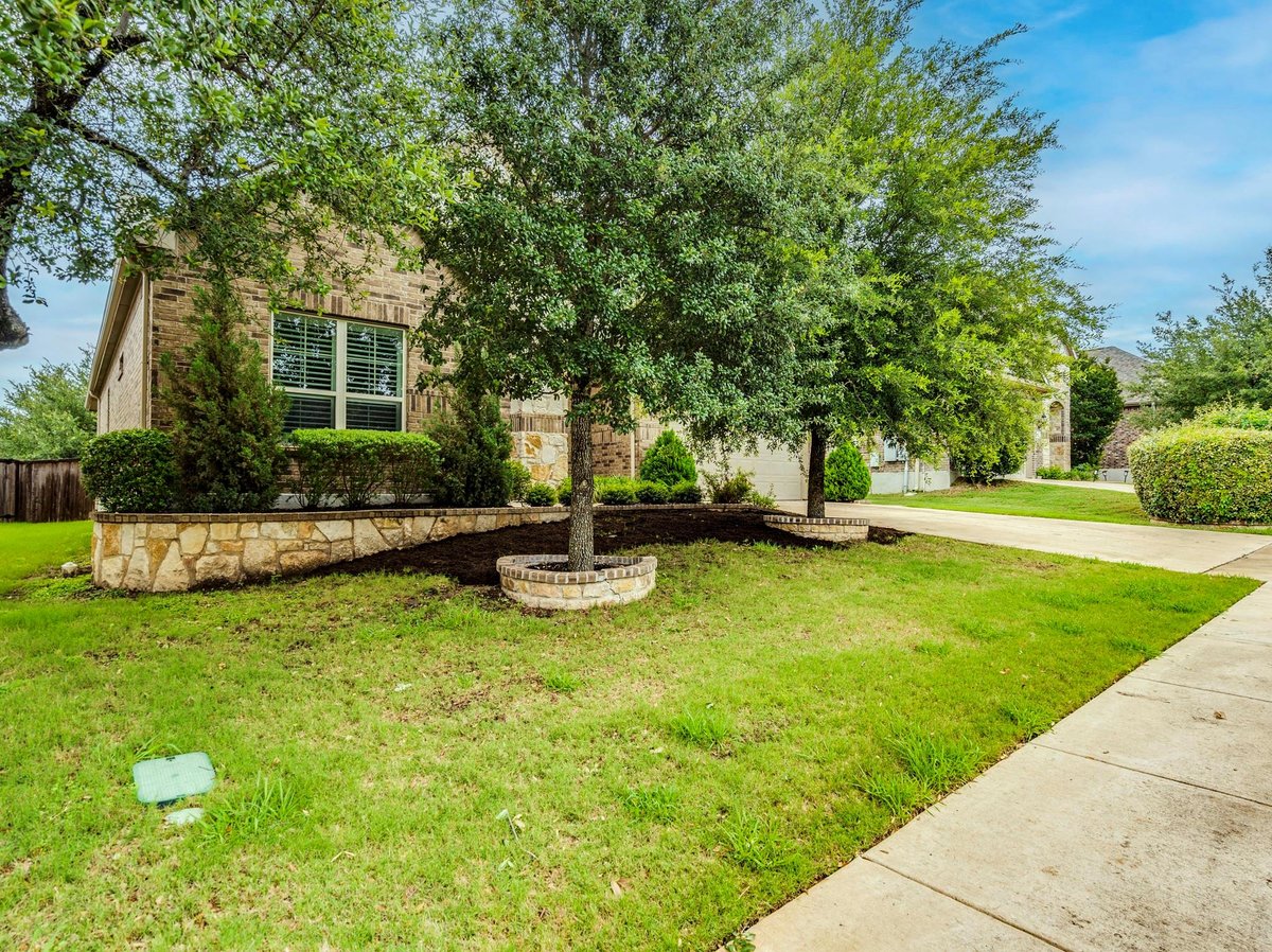 View 836 Richardson LN in Leander Crossing Ph One 836 Richardson LN - front exterior - Luxury home in Leander Crossing Ph One, Leander, TX