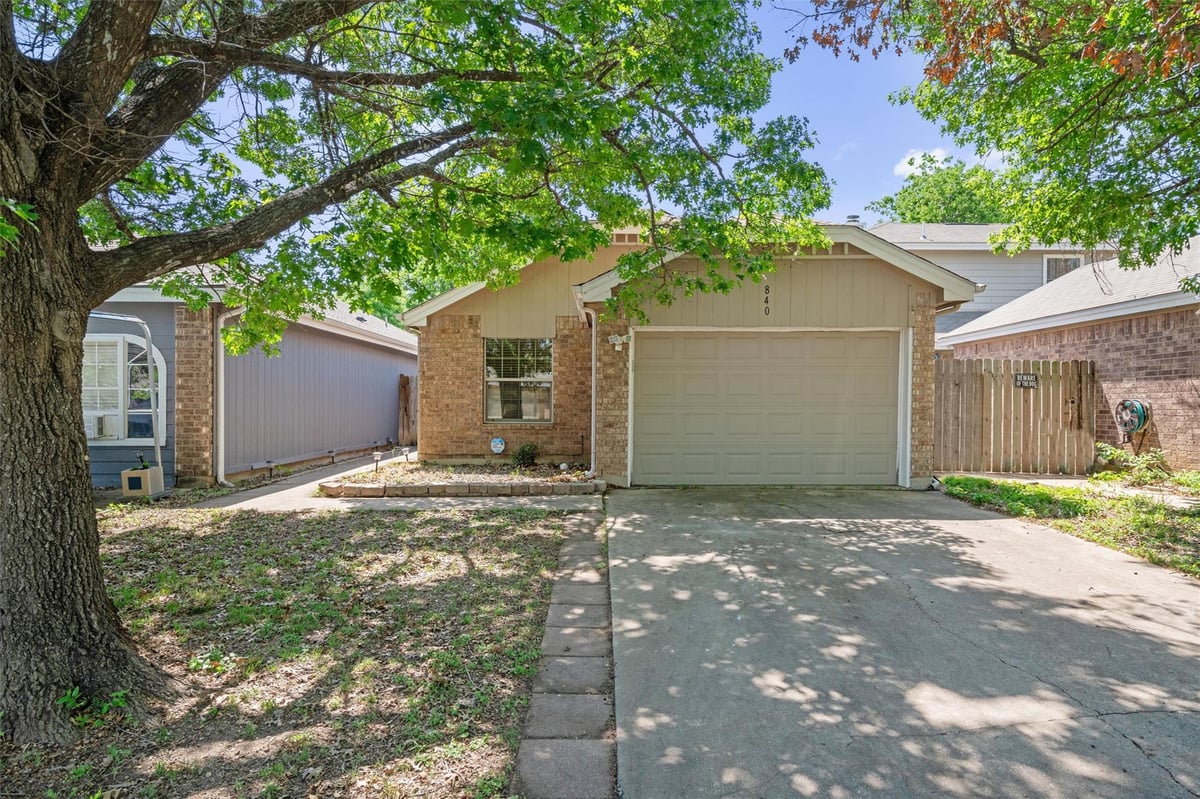 View 840 Eagles WAY in Mason Creek North Sec 01 Rep 840 Eagles WAY - property photo 1 - Luxury home in Mason Creek North Sec 01 Rep, Leander, TX