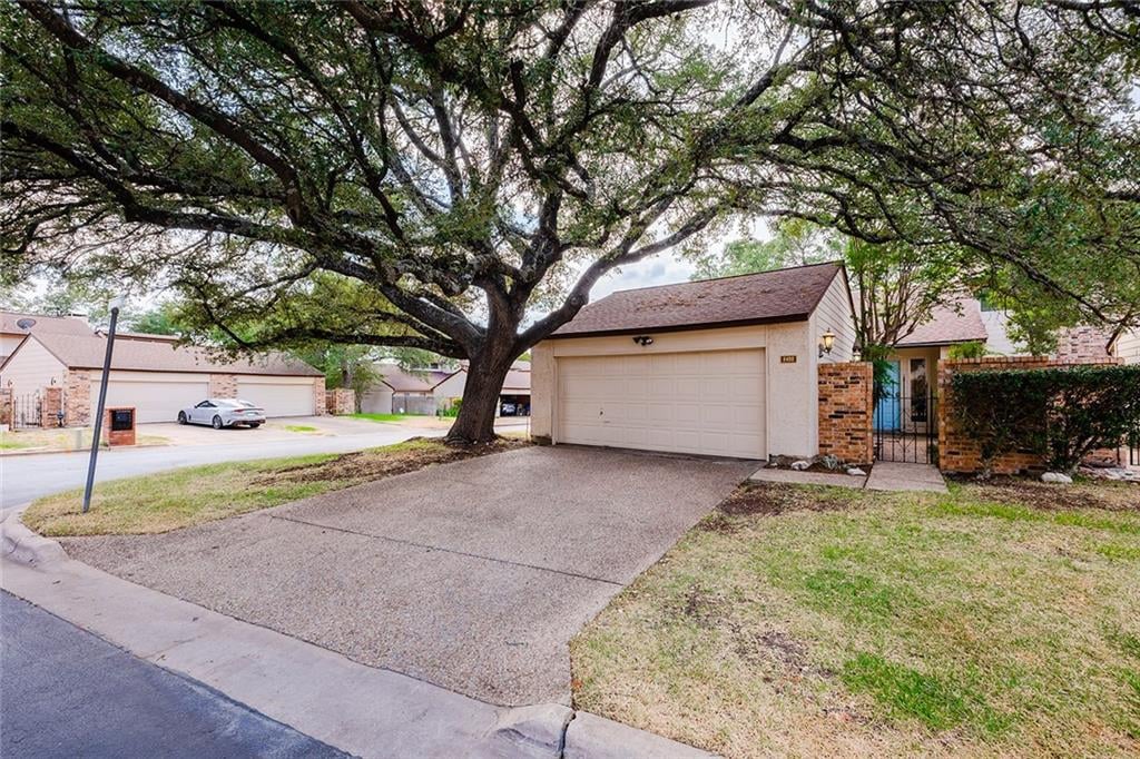 View 8400 Andrews Ln in Great Hills A 8400 Andrews Ln - front exterior - Luxury home in Great Hills A, Austin, TX