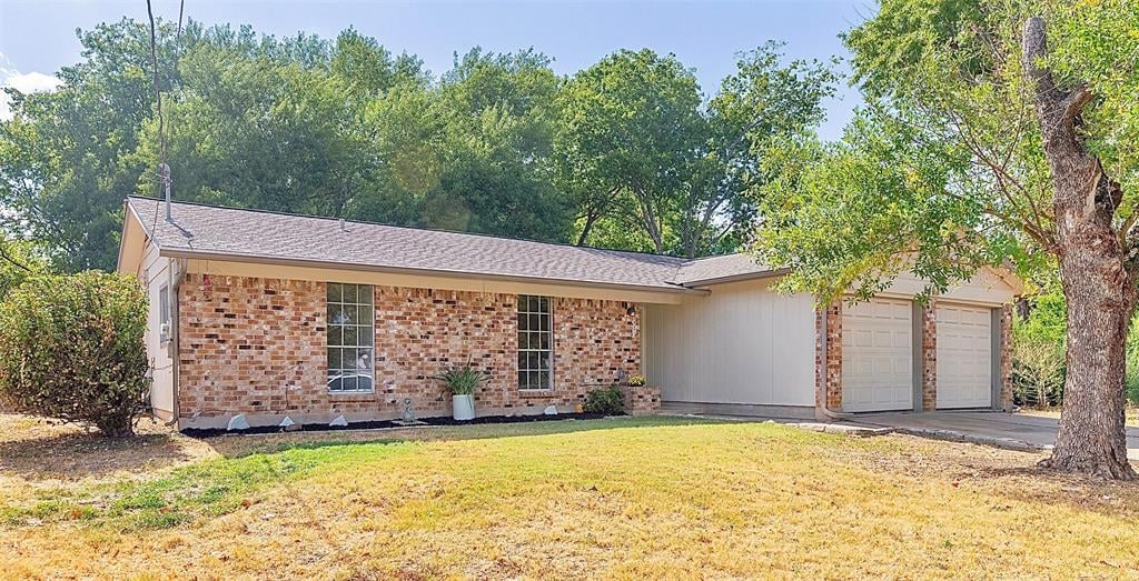 View 8403 Bangor Bnd in Colony North Sec 03 8403 Bangor Bnd - front exterior - Luxury home in Colony North Sec 03, Austin, TX
