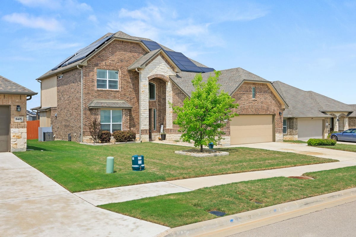 View 8403 Grayson Trl in Heritage Oaks Ph Two 8403 Grayson Trl - front exterior - Luxury home in Heritage Oaks Ph Two, Killeen, TX