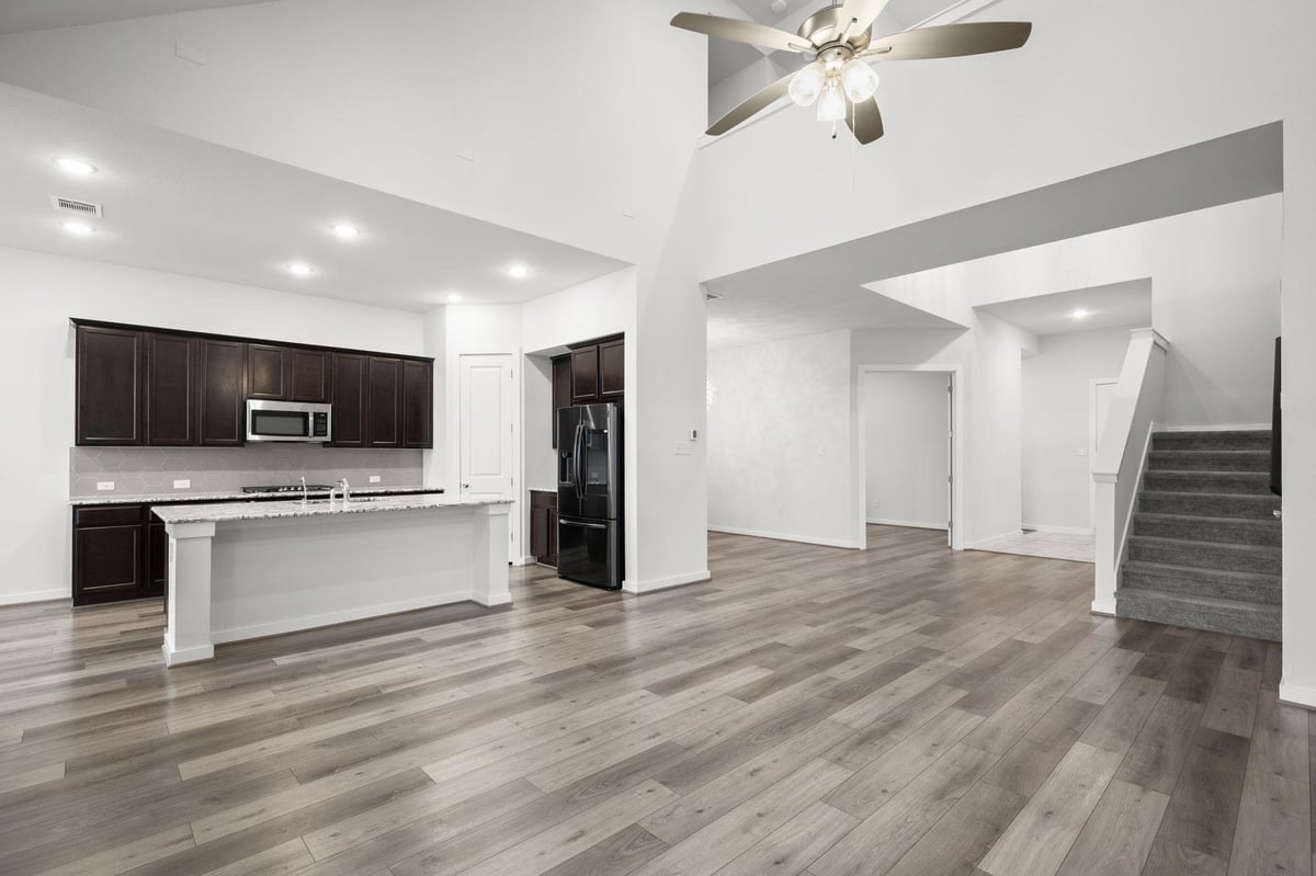 Living area at 841 Spinnaker Loop - 5 bed 4 bath home