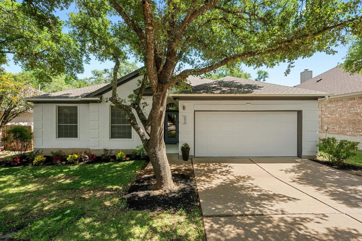 View 8413 Forest Heights Ln in Village At Western Oaks Sec 11 8413 Forest Heights Ln - front exterior - Luxury home in Village At Western Oaks Sec 11, Austin, TX