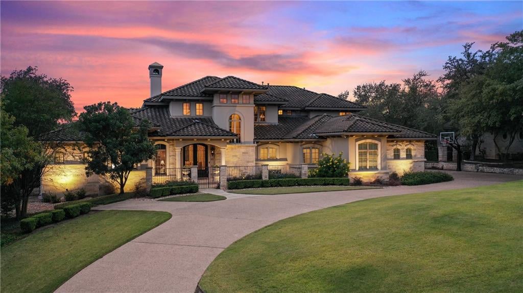 View 8413 Navidad DR in Barton Creek Sec G Ph 01 8413 Navidad DR - property photo 1 - Luxury home in Barton Creek Sec G Ph 01, Austin, TX