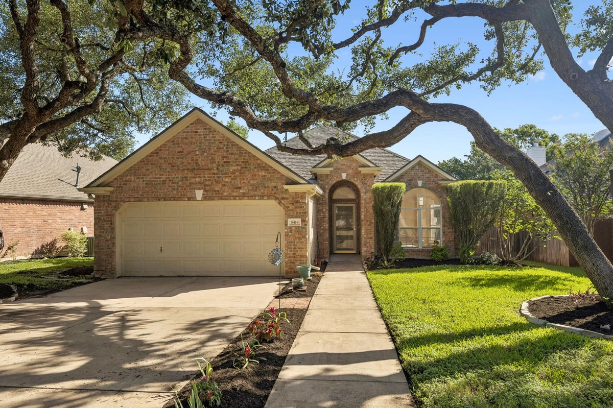 View 8414 Ironweed RUN in Stone Canyon 8414 Ironweed RUN - front exterior - Luxury home in Stone Canyon, Round Rock, TX