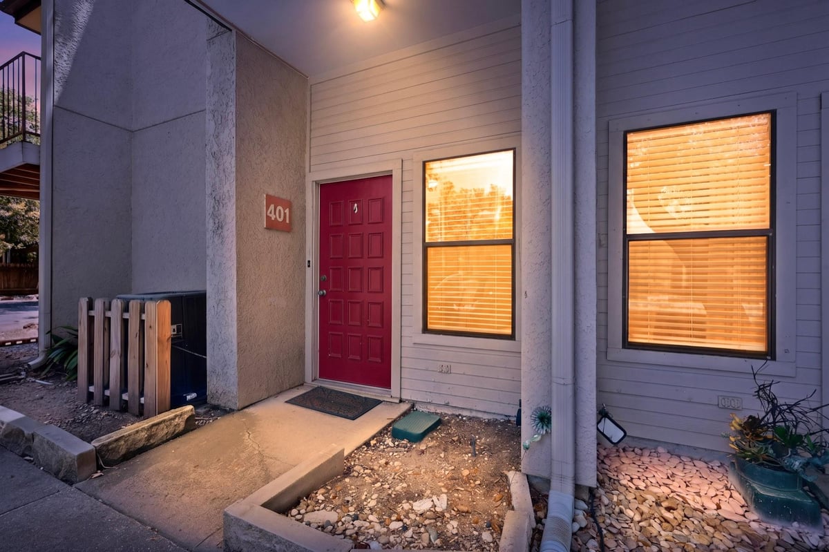 View 8418 Fathom CIR Unit #D401 in Aldea Del Sol Condo 8418 Fathom CIR Unit #D401 - property photo 1 - Luxury home in Aldea Del Sol Condo, Austin, TX