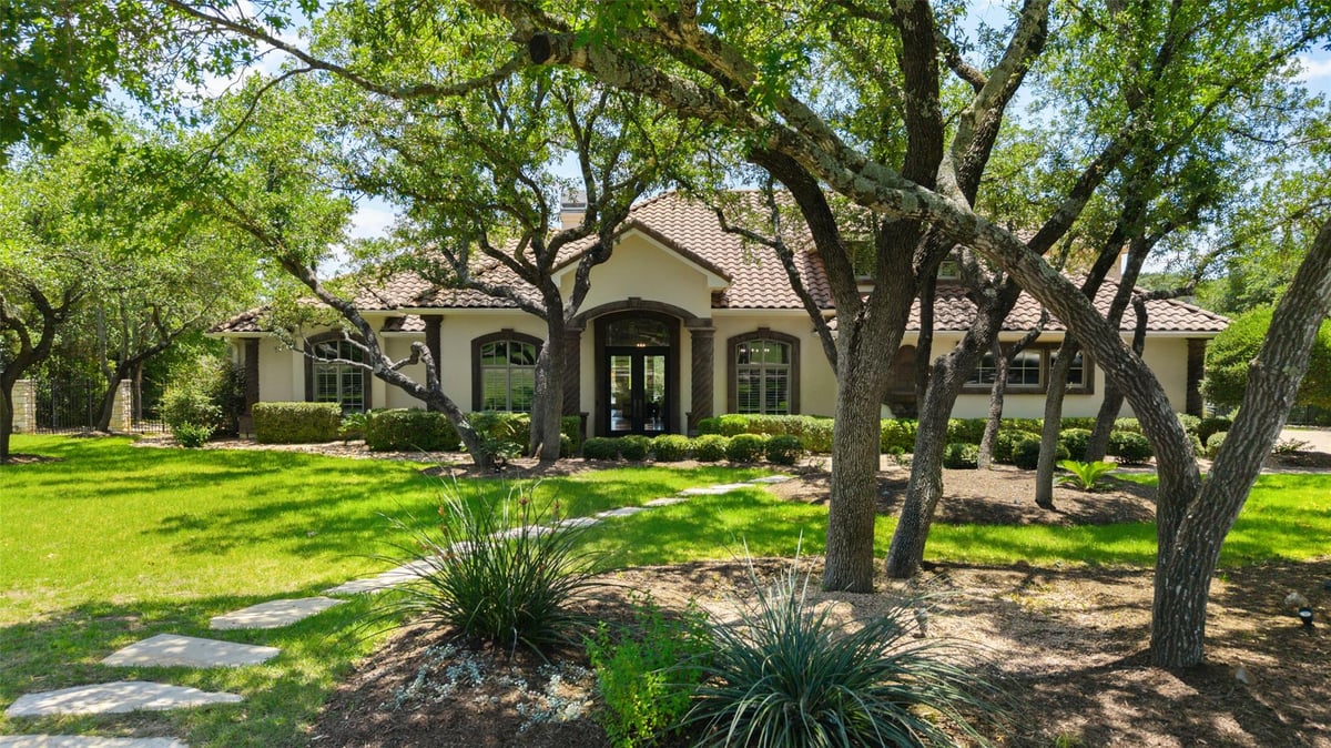 View 8605 Mendocino DR in Barton Creek Sec G Ph 01 8605 Mendocino DR - property photo 1 - Luxury home in Barton Creek Sec G Ph 01, Austin, TX