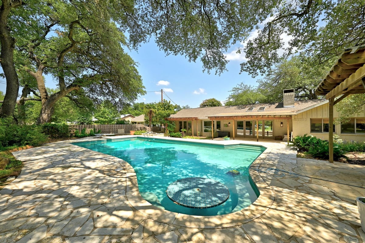 View 8608 Crest Ridge CIR in Balcones Village 8608 Crest Ridge CIR - front exterior - Luxury home in Balcones Village, Austin, TX