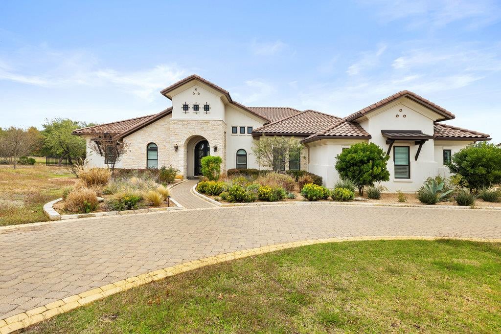 8609 Bellancia Dr - front exterior - Luxury home in Belvedere, Austin, TX