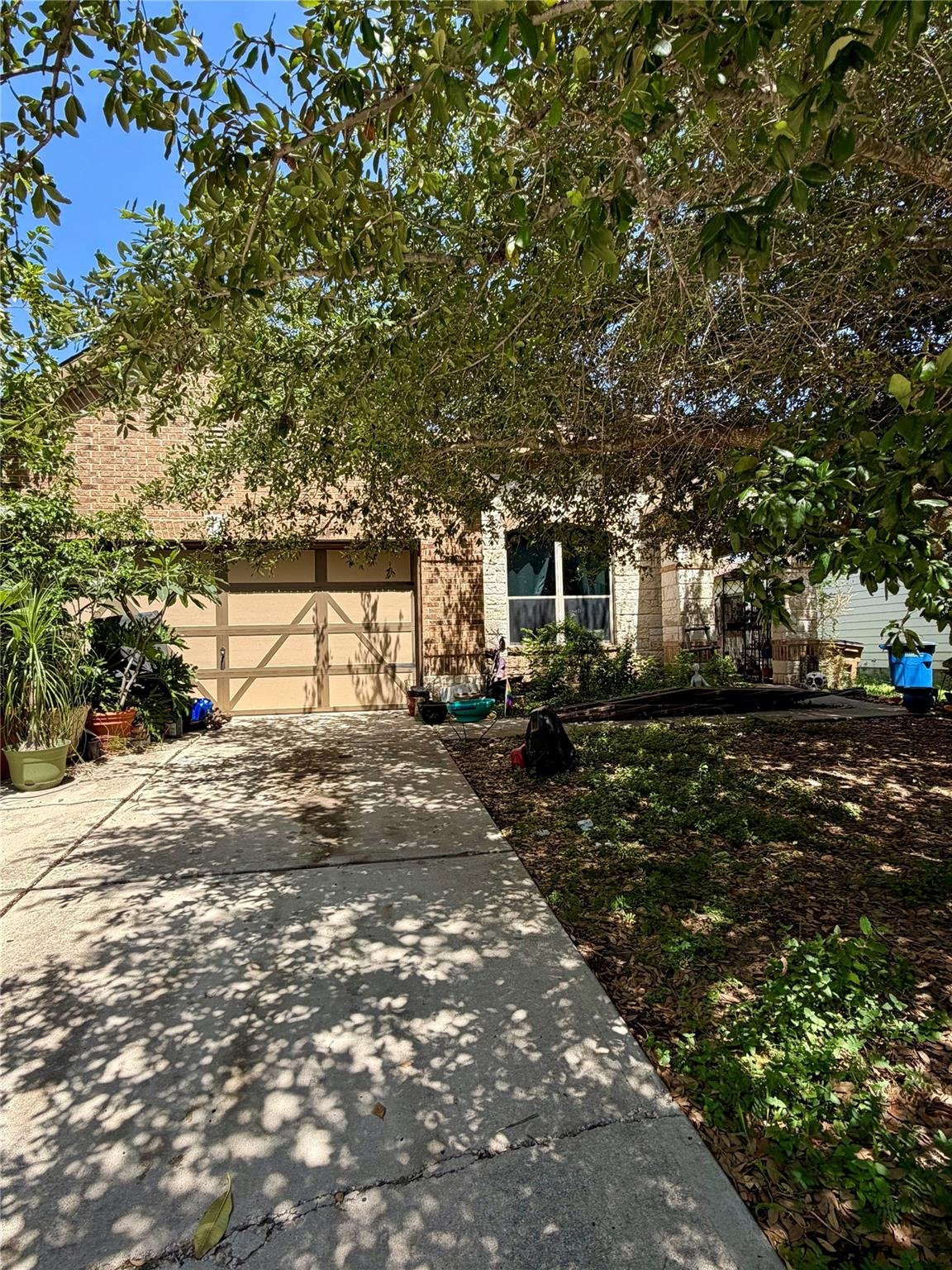 View 8704 Keynes LN in Sheldon 230 Sec 01 Ph 03 8704 Keynes LN - property photo 1 - Luxury home in Sheldon 230 Sec 01 Ph 03, Austin, TX