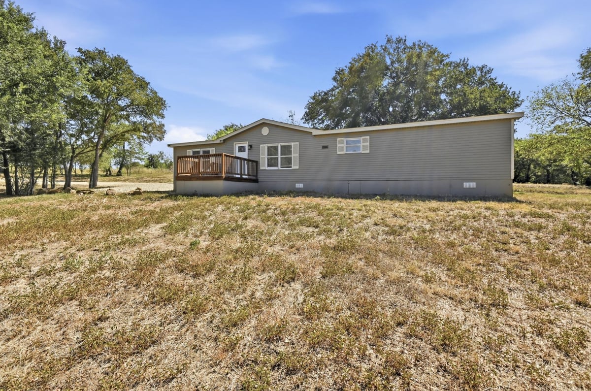 View 871 Political RD in Indian Ridge 871 Political RD - property photo 1 - Luxury home in Indian Ridge, Lockhart, TX