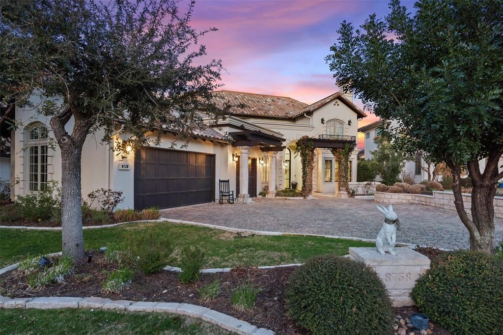 View 8738 Chalk Knoll DR in Barton Creek Abc Midsection 8738 Chalk Knoll DR - property photo 1 - Luxury home in Barton Creek Abc Midsection, Austin, TX