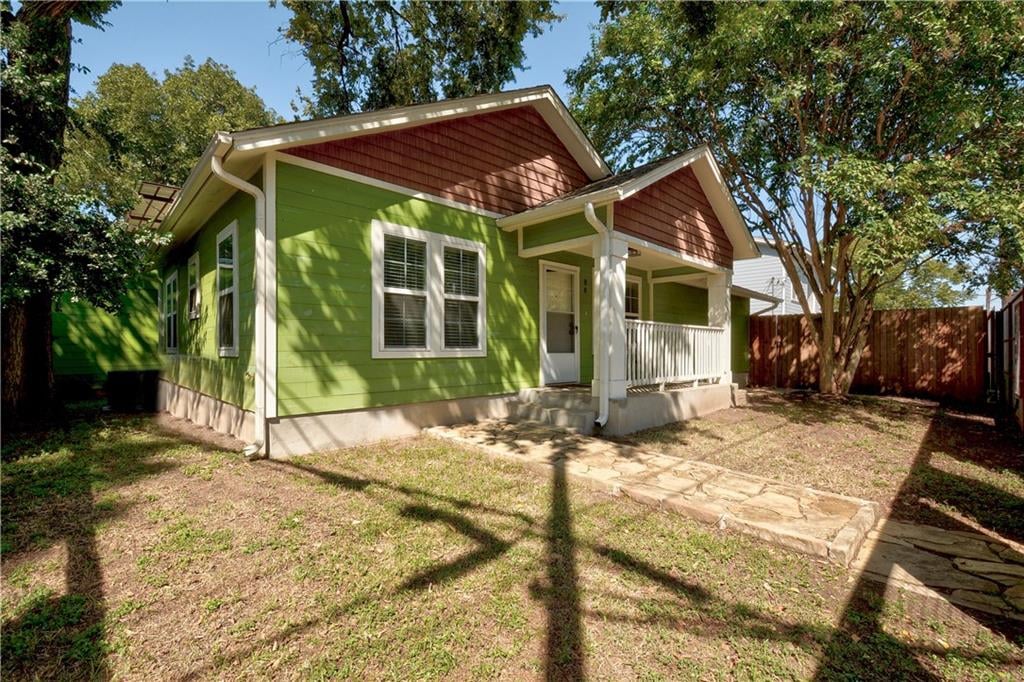 View 88 Chalmers Ave in Riverside 88 Chalmers Ave - front exterior - Luxury home in Riverside, Austin, TX
