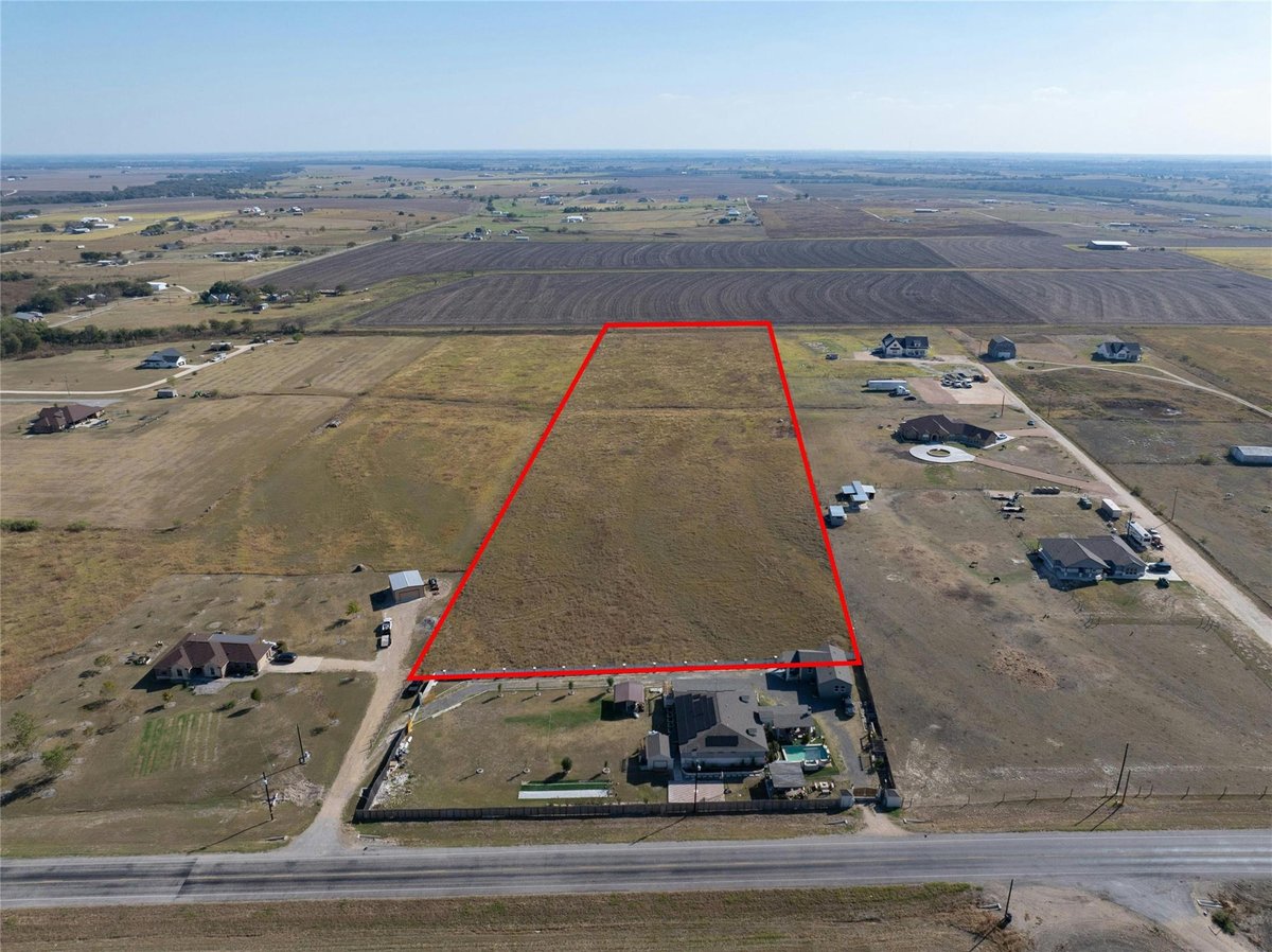 View 8800 Fm 972 in Lymon F Rounds Surv Abs #779 8800 Fm 972 - front exterior - Luxury lot in Lymon F Rounds Surv Abs #779, Bartlett, TX