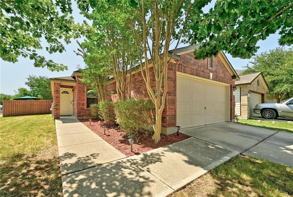 View 8801 Stambourne St in Sheldon 230 Sec 02 Ph 03 8801 Stambourne St - front exterior - Luxury home in Sheldon 230 Sec 02 Ph 03, Austin, TX