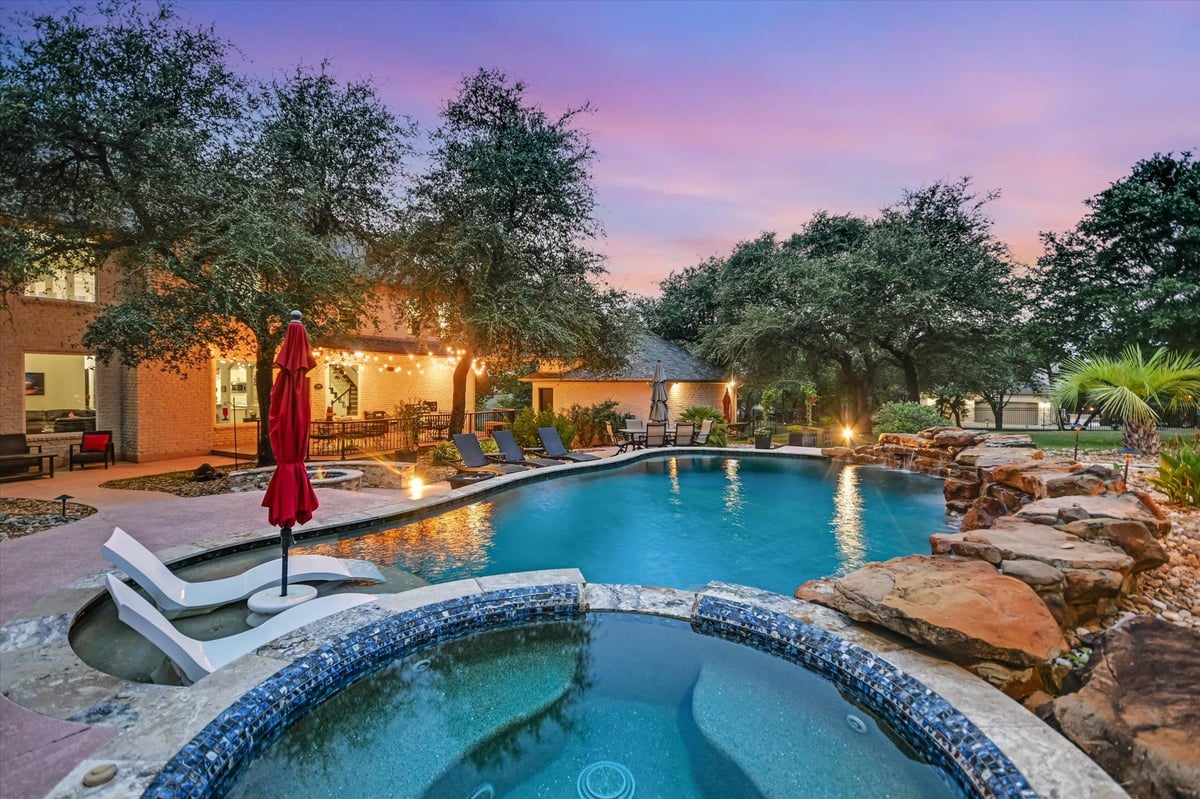 View 8802 Westminster GLN in Westminster Glen Ph 01 8802 Westminster GLN - property photo 1 - Luxury home in Westminster Glen Ph 01, Austin, TX