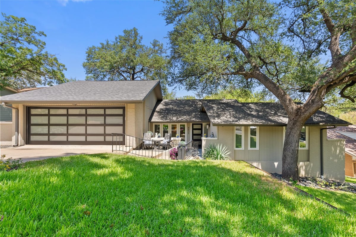 View 8832 Mountain Path CIR in Westover Hills 8832 Mountain Path CIR - property photo 1 - Luxury home in Westover Hills, Austin, TX