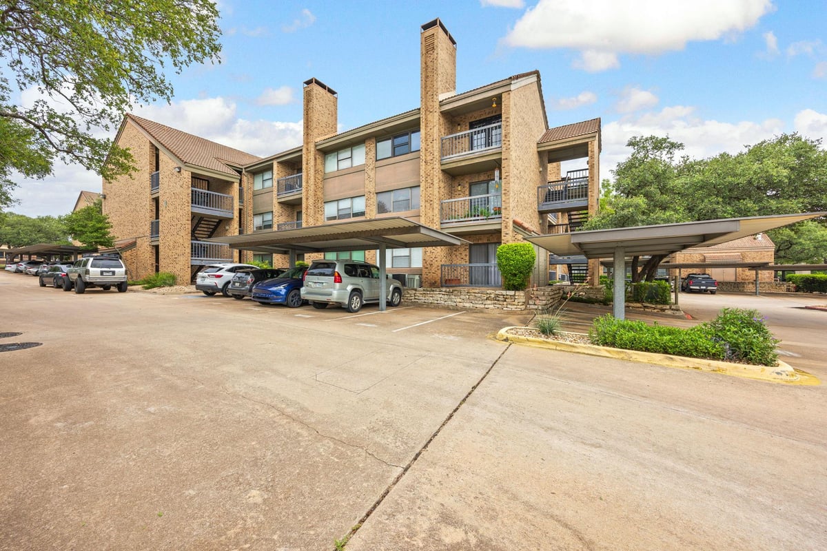 Living area at 8888 Tallwood Dr Unit #1202 - 2 bed 2 bath home