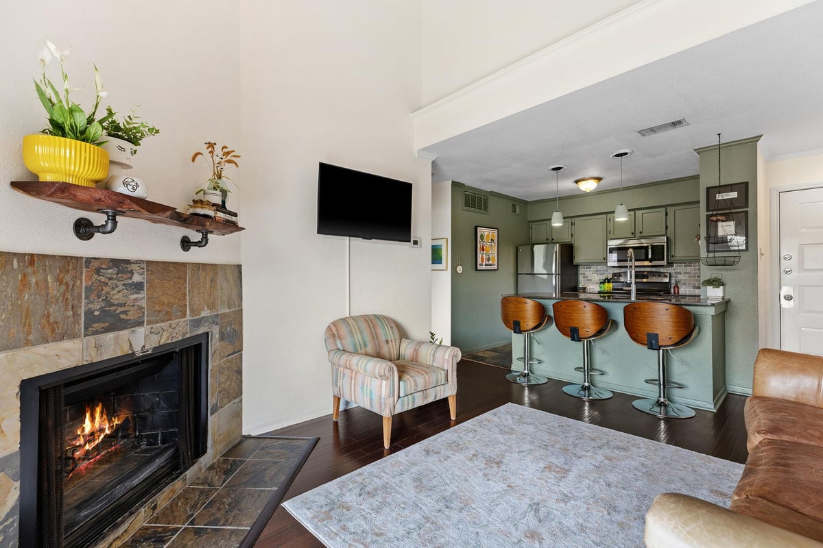 View 8888 Tallwood DR Unit #2307 in Tallwood Condo Amd 8888 Tallwood DR Unit #2307 - property photo 1 - Luxury home in Tallwood Condo Amd, Austin, TX