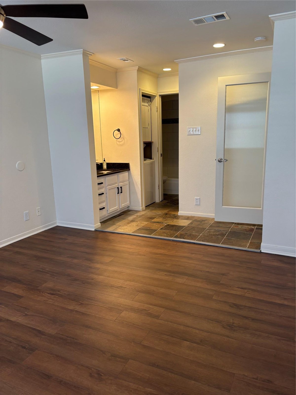 Primary bedroom at 8888 Tallwood Dr Unit #3207 - 1 bed 1 bath home