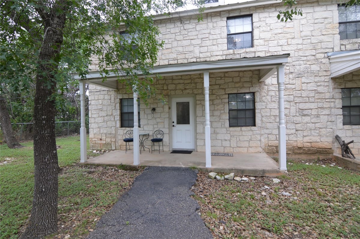 View 8912 Circle DR Unit #D in Westview Estates 8912 Circle DR Unit #D - property photo 1 - Luxury home in Westview Estates, Austin, TX