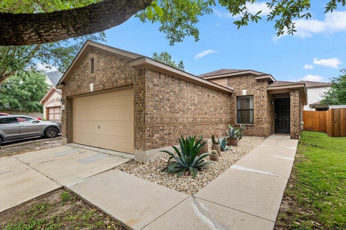 View 8913 Wiley WAY in Sheldon 230 Sec 02 Ph 02 8913 Wiley WAY - front exterior - Luxury home in Sheldon 230 Sec 02 Ph 02, Austin, TX