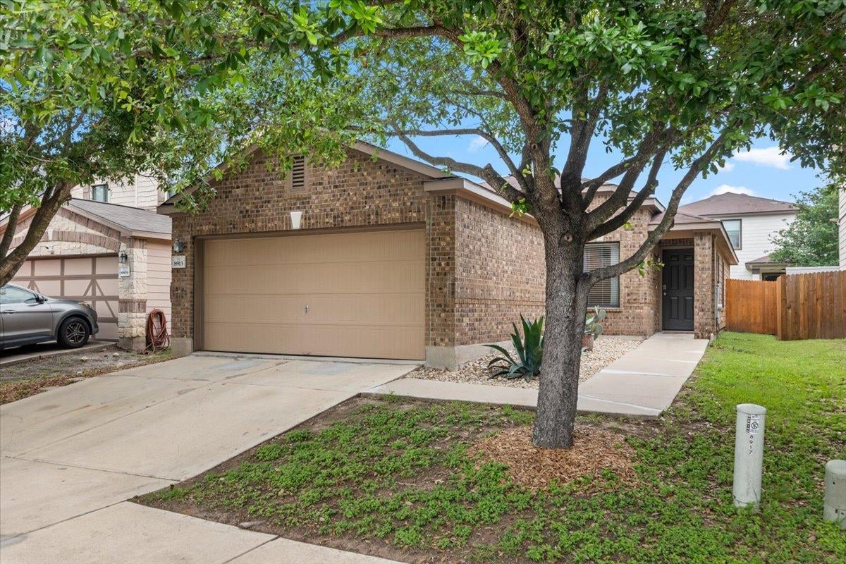 View 8913 Wiley WAY in Sheldon 230 Sec 02 Ph 02 8913 Wiley WAY - property photo 1 - Luxury home in Sheldon 230 Sec 02 Ph 02, Austin, TX