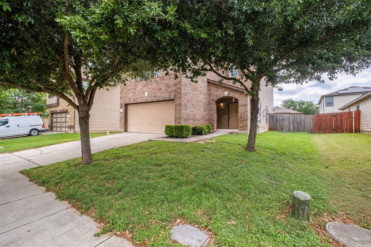 View 8913 Winter Haven RD in Sheldon 230 Sec 02 Ph 04 8913 Winter Haven RD - property photo 1 - Luxury home in Sheldon 230 Sec 02 Ph 04, Austin, TX