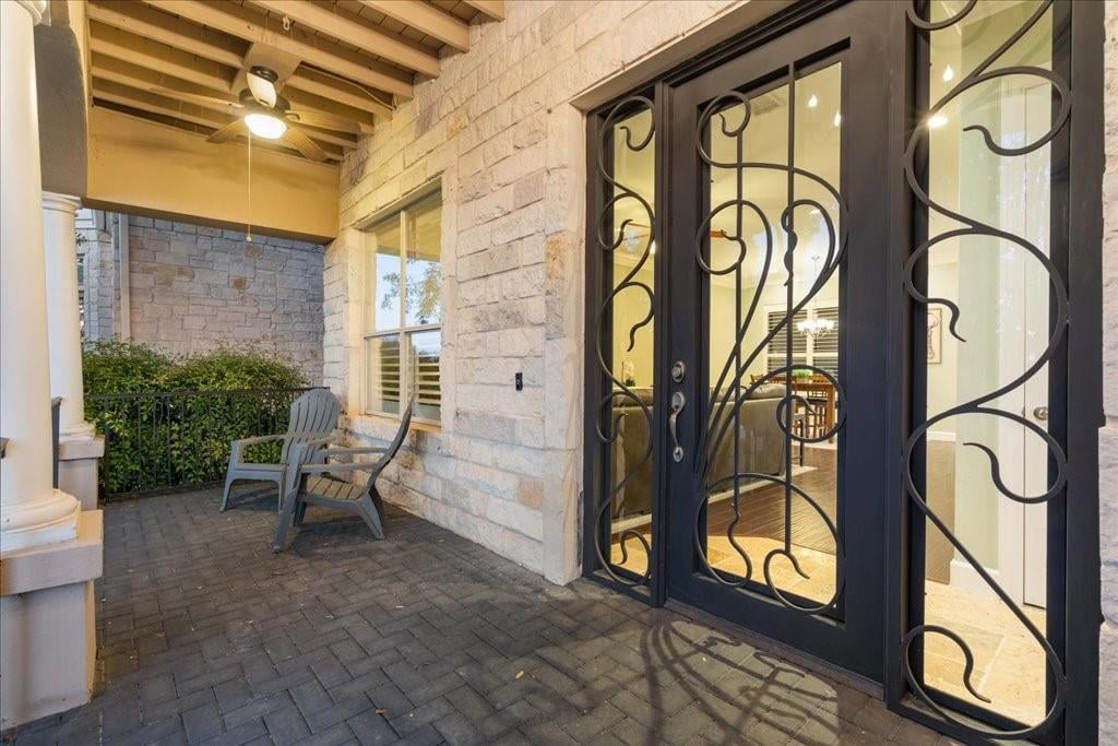 Primary bedroom at 9 Sunset Park Cv - 3 bed 3 bath home