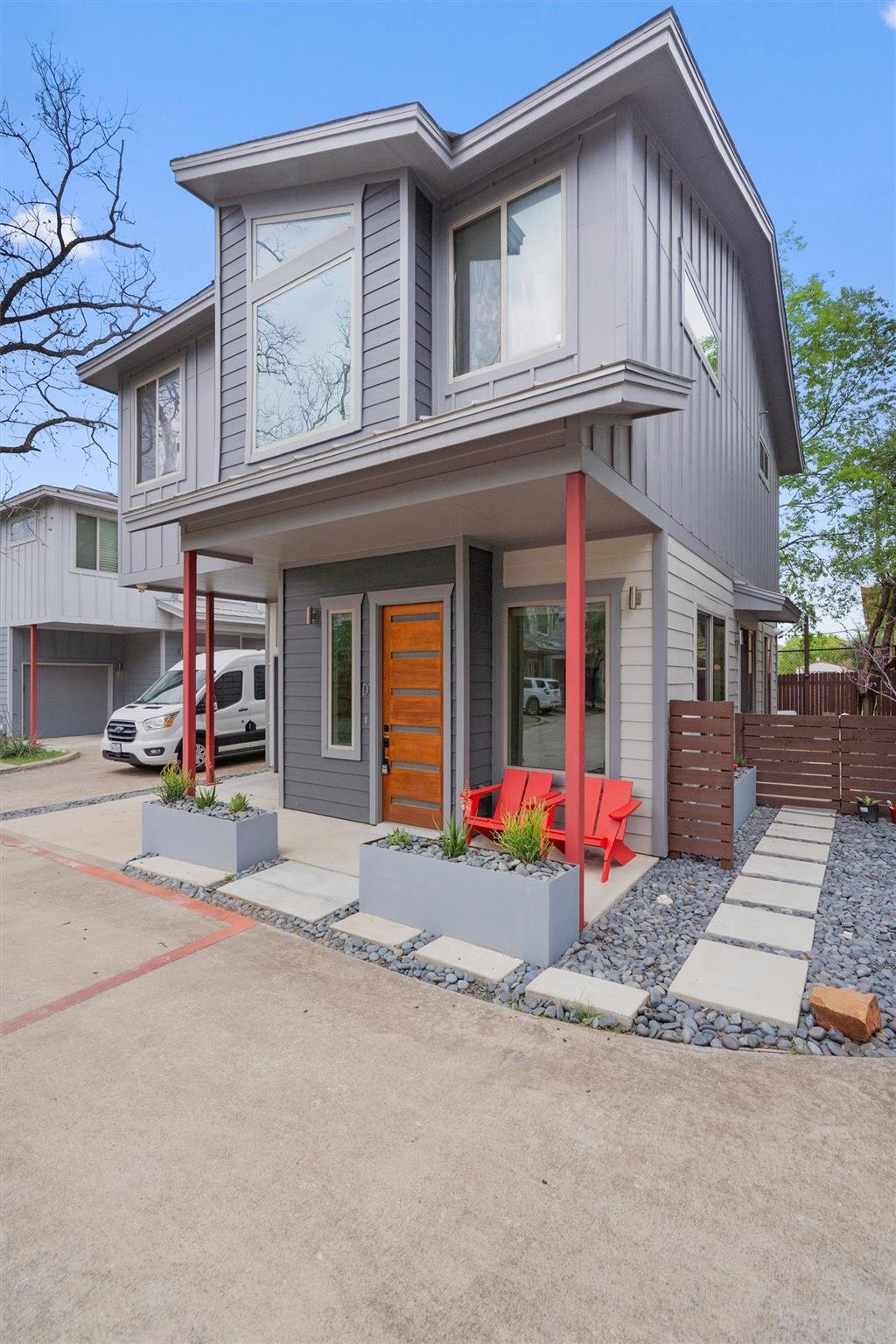 View 900 Banister LN Unit #D in 900 Banister Condo 900 Banister LN Unit #D - front exterior - Luxury home in 900 Banister Condo, Austin, TX