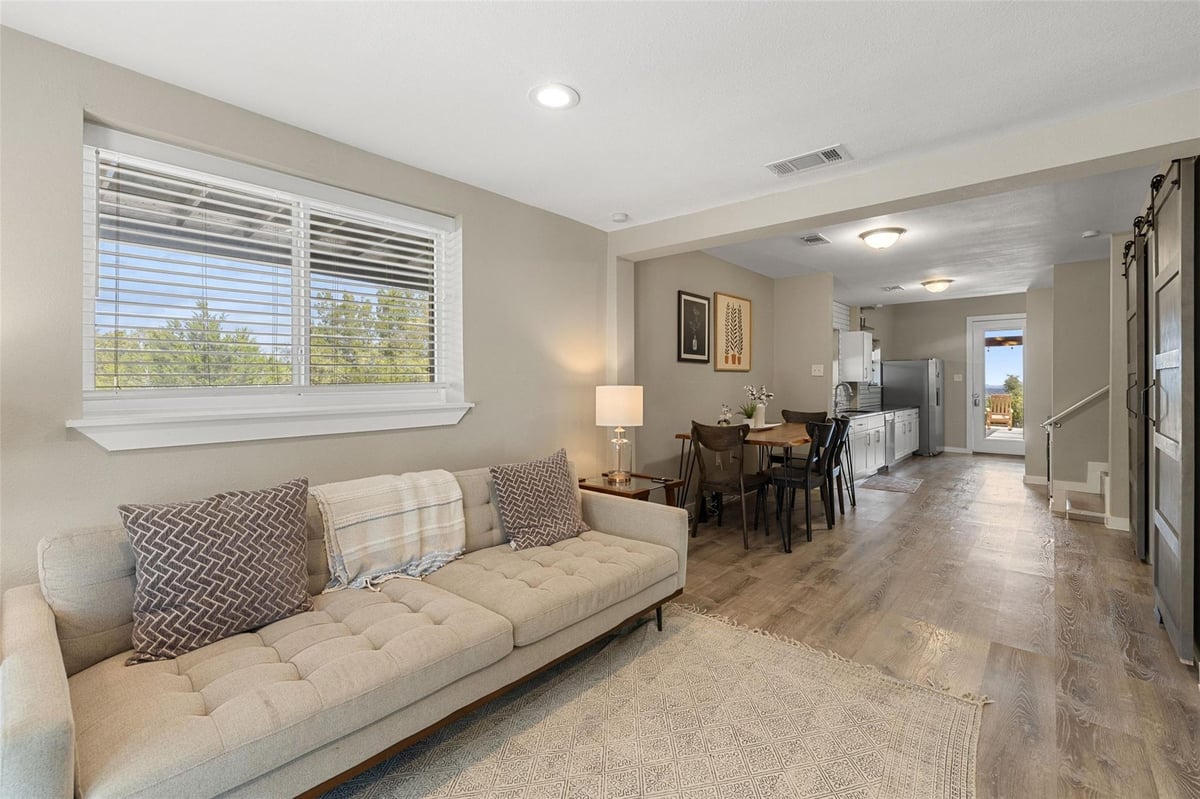Primary bedroom at 900 Deer Creek Cir - 5 bed 3 bath home