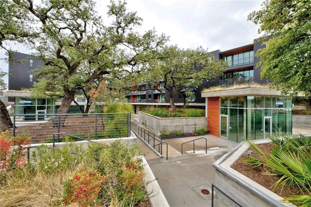 View 900 S 1st ST Unit #218 in Bouldin 900 S 1st ST Unit #218 - property photo 1 - Luxury home in Bouldin, Austin, TX