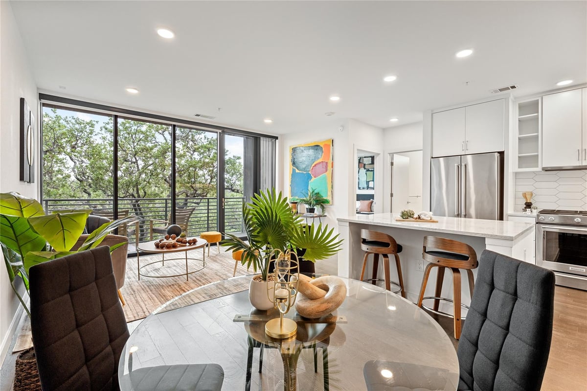 View 900 S 1st ST Unit #404 in Bouldin Creek 900 S 1st ST Unit #404 - front exterior - Luxury home in Bouldin Creek, Austin, TX