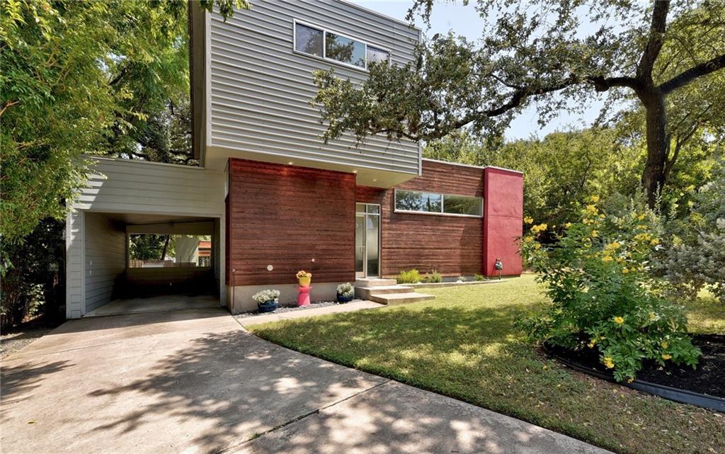 View 900 S Center St in South Center 900 S Center St - front exterior - Luxury home in South Center, Austin, TX