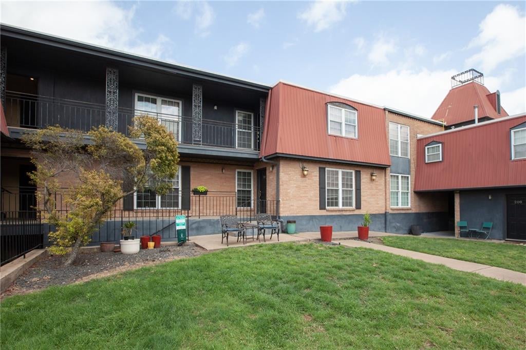 View 900 S Lamar Blvd Unit #310 in Austin Heights Condo 900 S Lamar Blvd Unit #310 - front exterior - Luxury home in Austin Heights Condo, Austin, TX