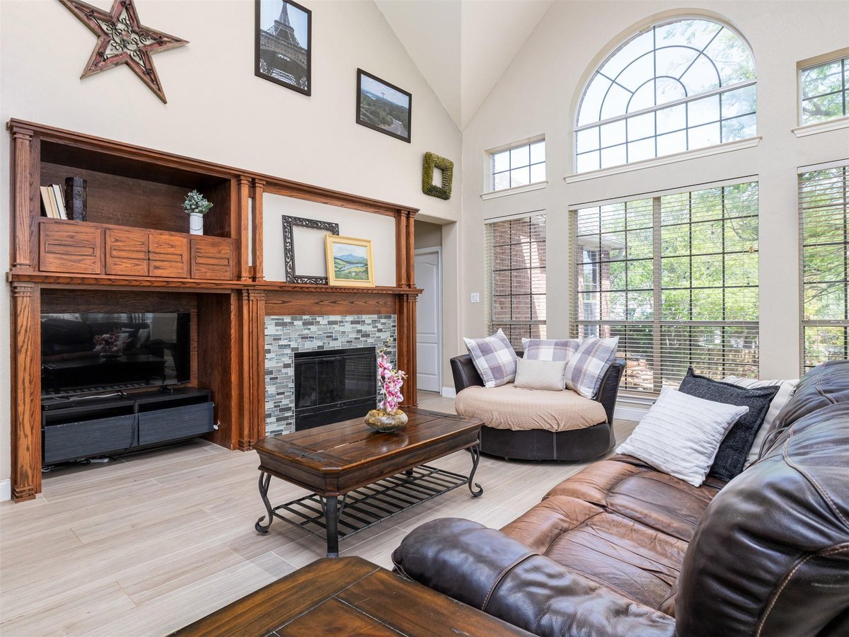 Living area at 901 Golden Bear Cv - 5 bed 4 bath home