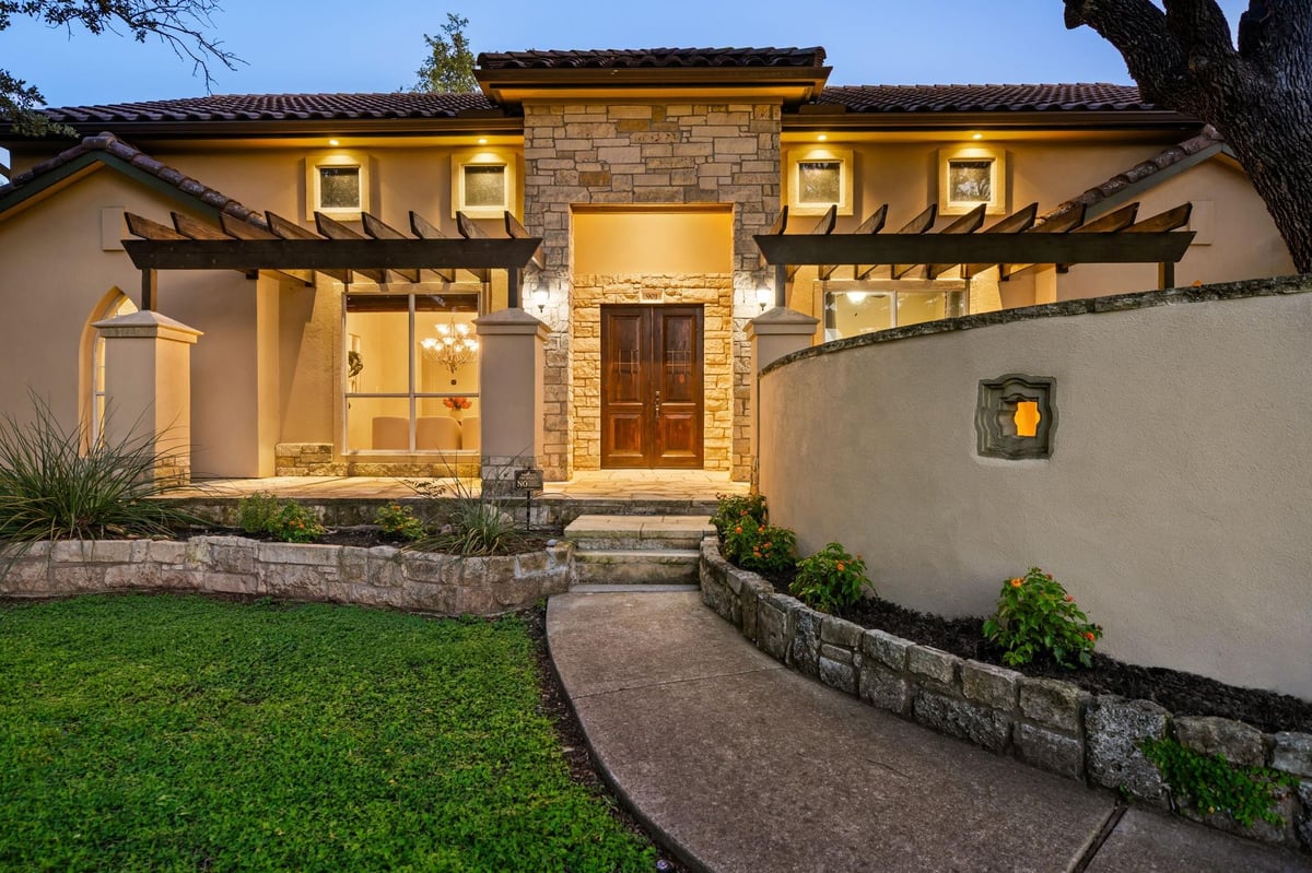 View 901 Palos Verdes in Grand Mesa/Crystal Falls 901 Palos Verdes - front exterior - Luxury home in Grand Mesa/Crystal Falls, Leander, TX